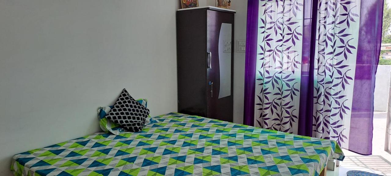 Vrinda Homestay Vrindāvan Exteriör bild